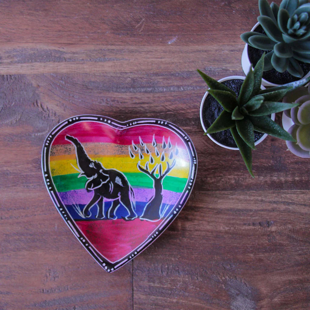 Set of Hand-Painted African Soapstone Heart Dishes – Rainbow Safari Trinket Bowls